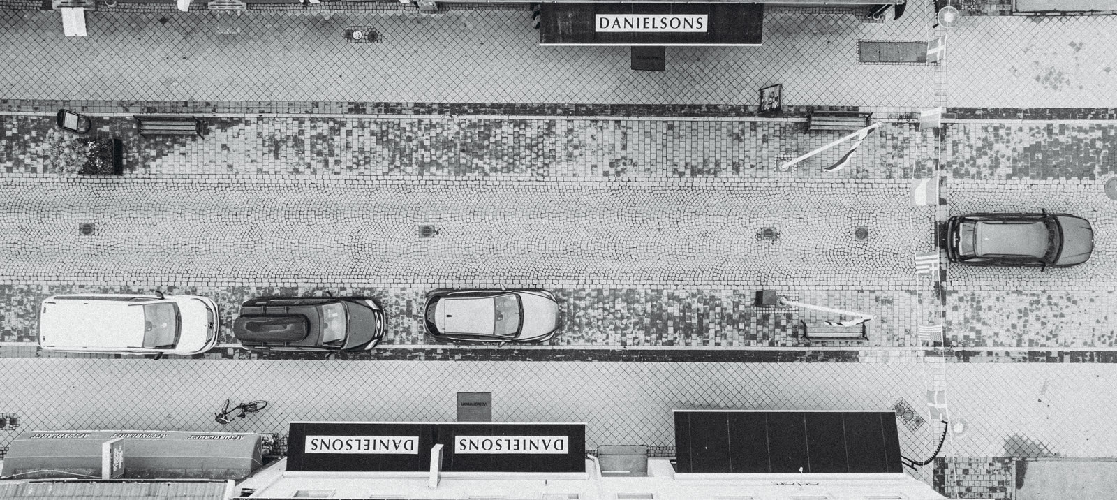 Aerial drone view of Danielssons Herrmode Kalmar location