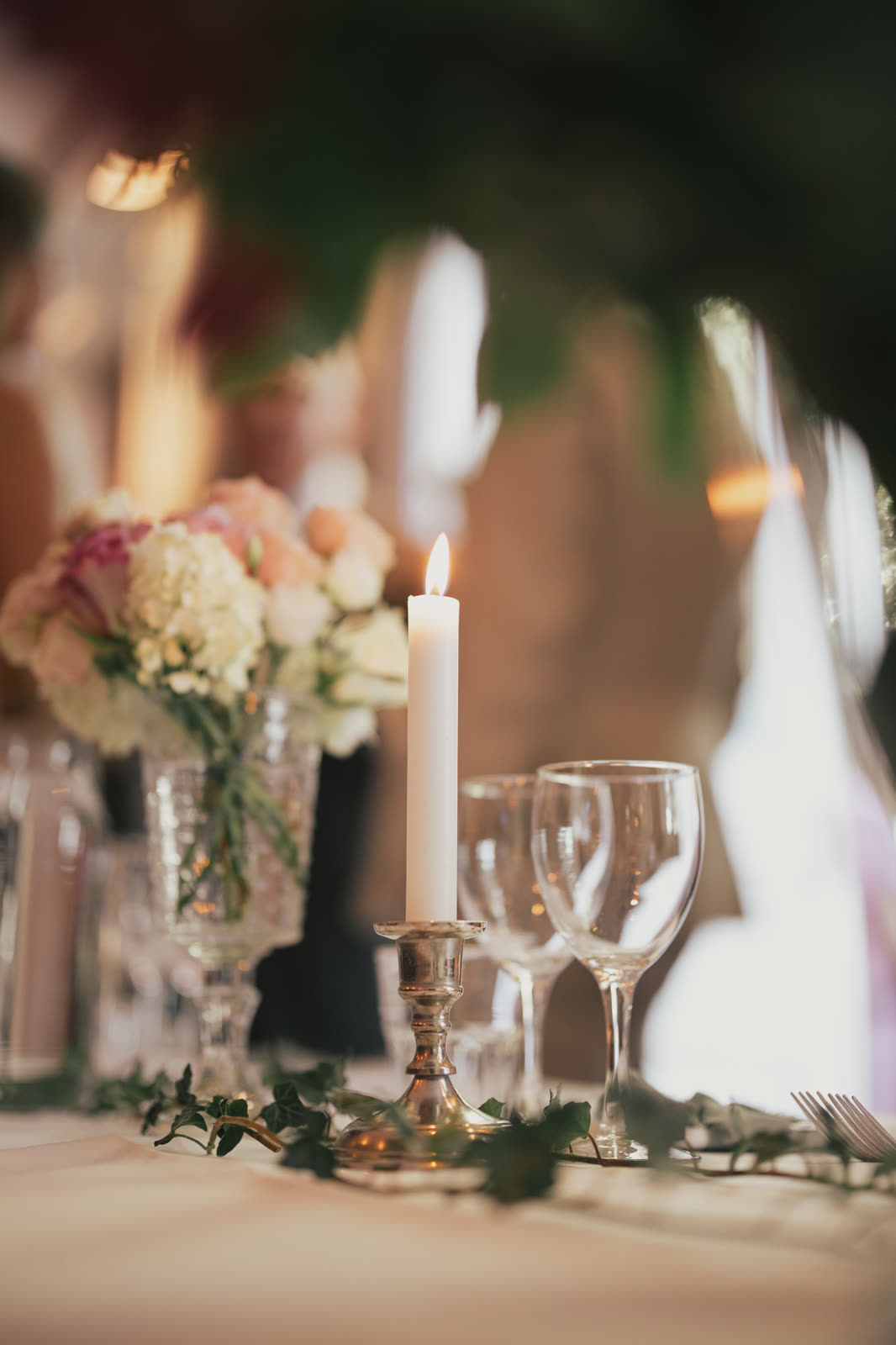 Wedding day at Söderport Kalmar — first dance