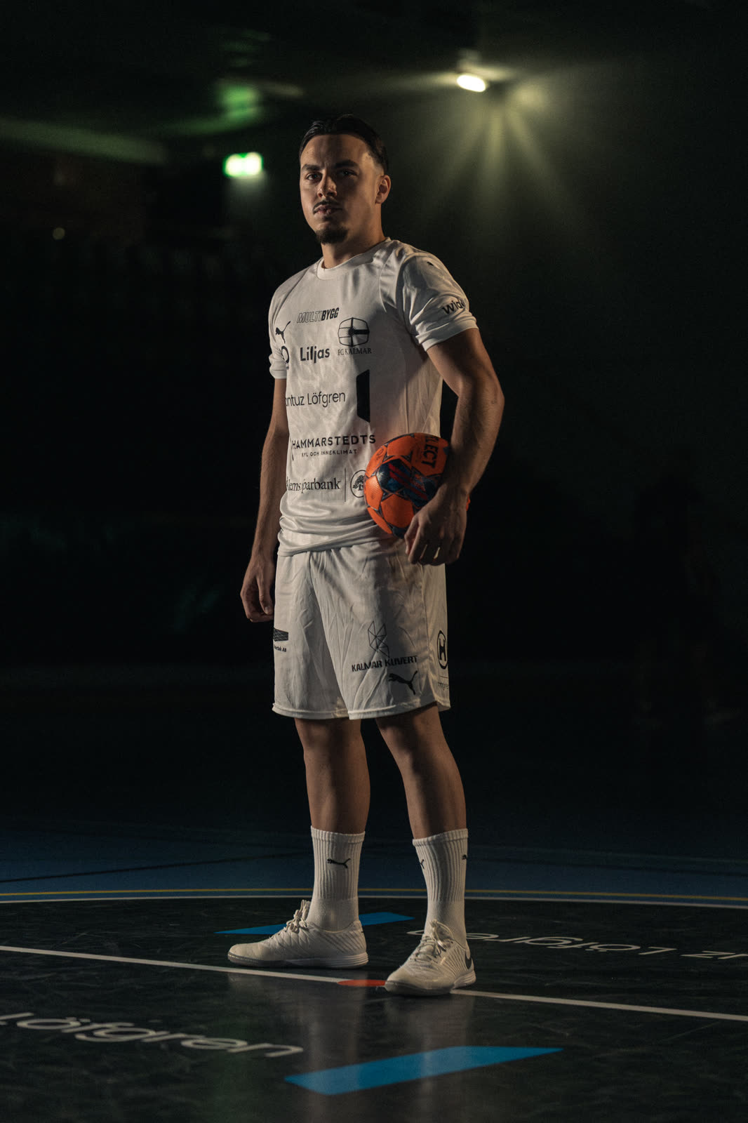 FC Kalmar futsal team member in kit — SM-guld 2026 winners