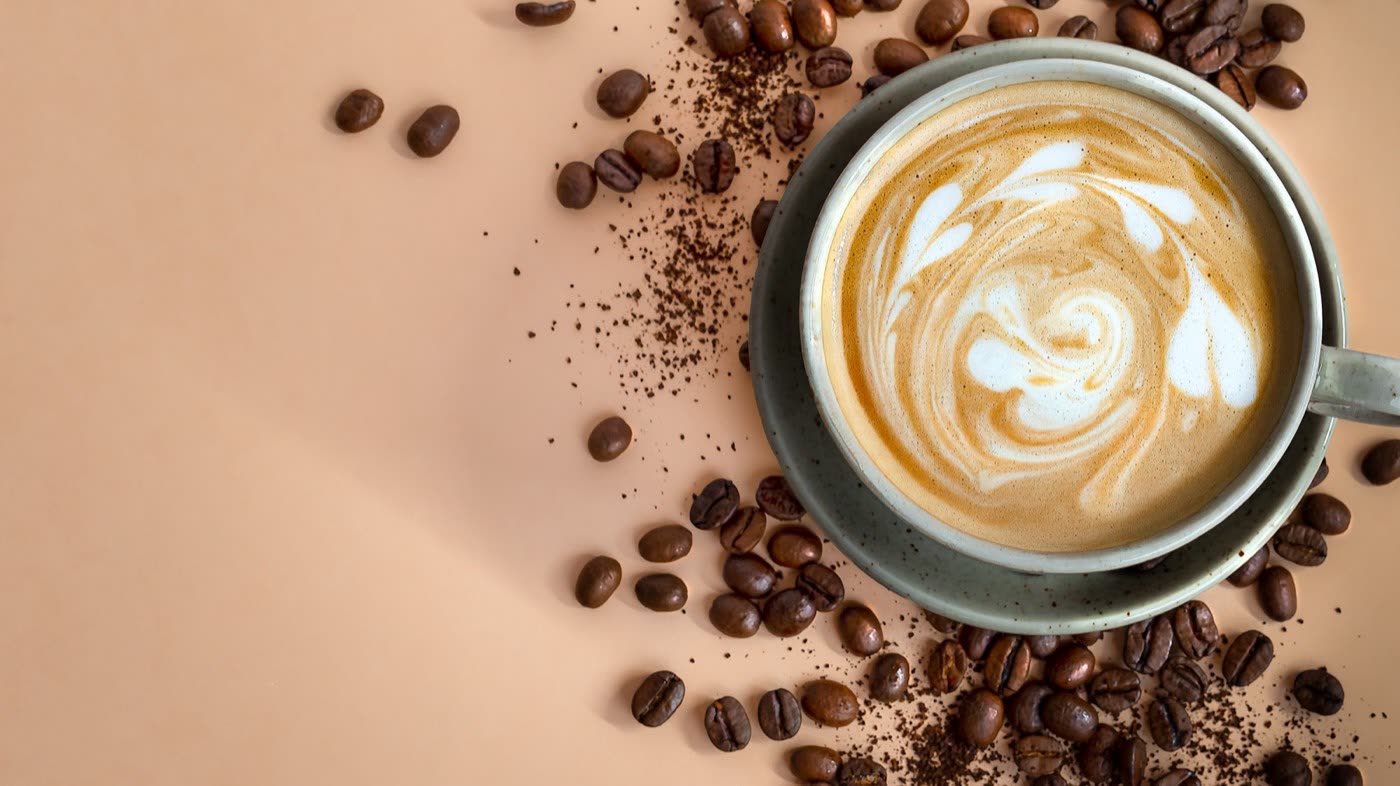 Caramel and chocolate sundae with chocolate shard in an orange bowl, Togo Kalmar dessert photography